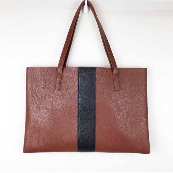 Handbags - NWT Vince Camuto lucky red desert tote